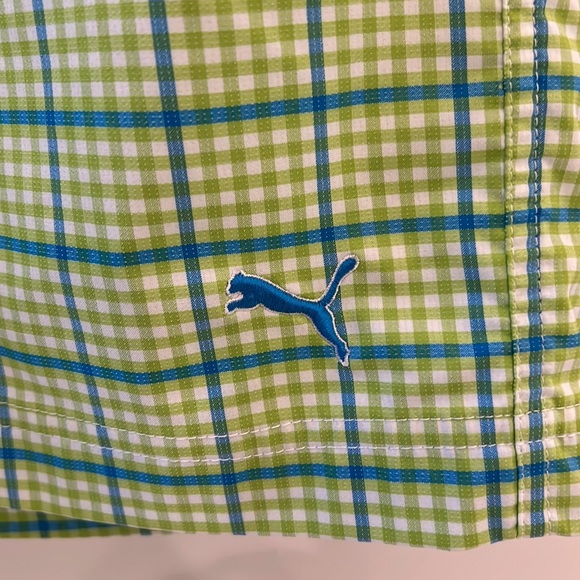 Puma golf shorts. Size 32. - Picture 2 of 4